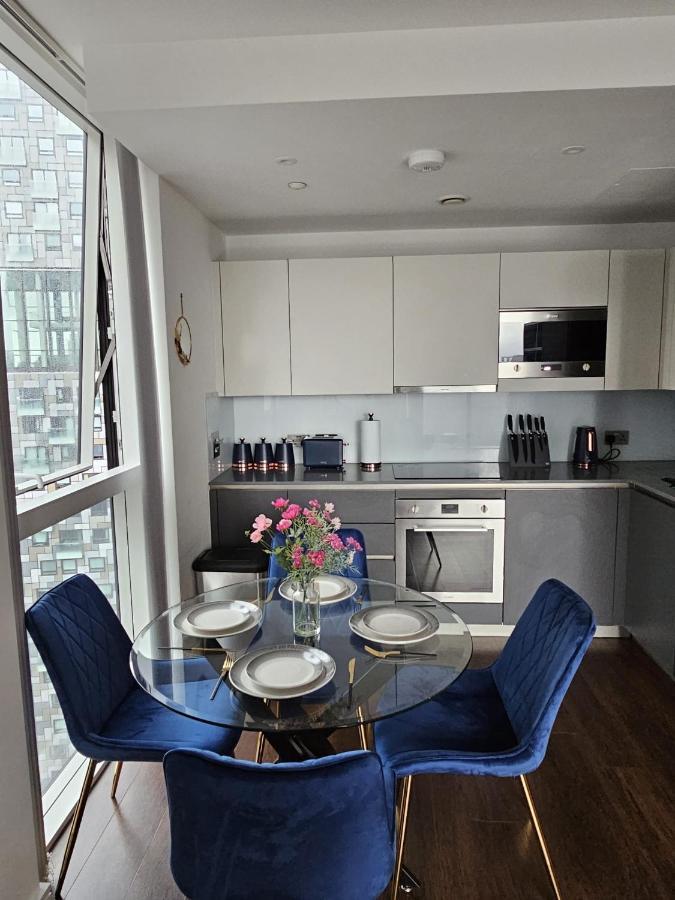 2 Bed Luxurious Apartments Canary Wharf Londyn Zewnętrze zdjęcie