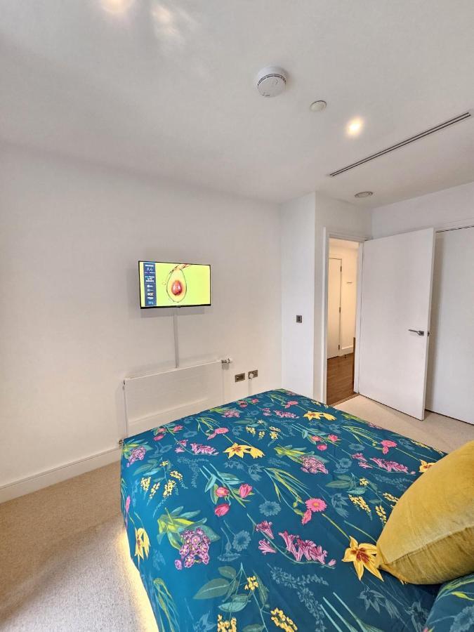2 Bed Luxurious Apartments Canary Wharf Londyn Zewnętrze zdjęcie