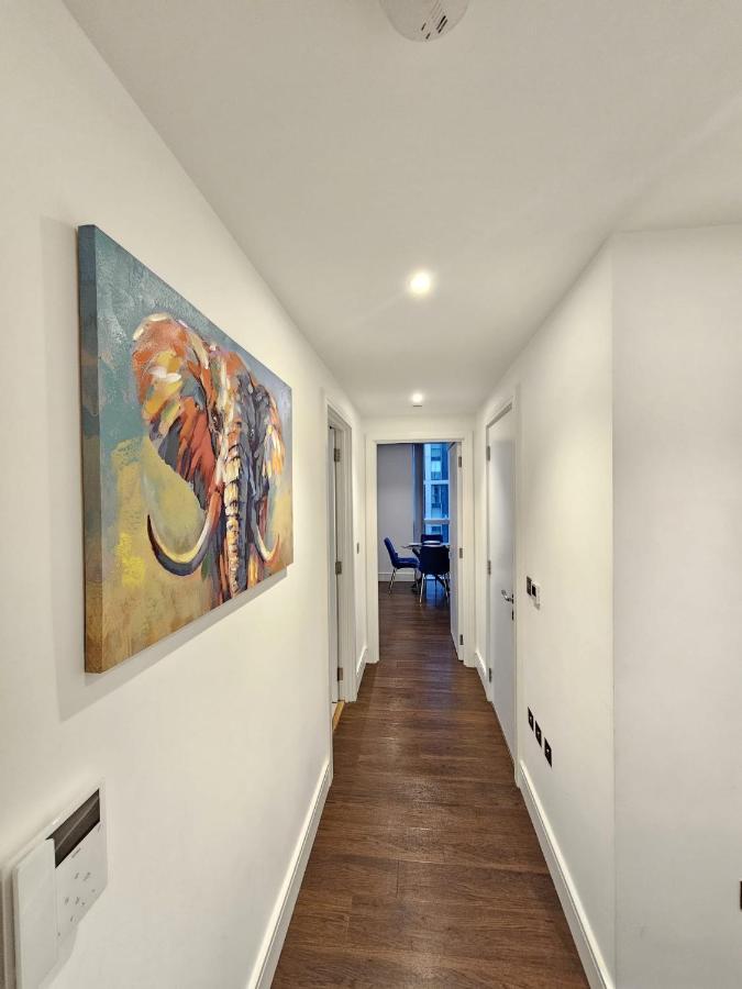 2 Bed Luxurious Apartments Canary Wharf Londyn Zewnętrze zdjęcie