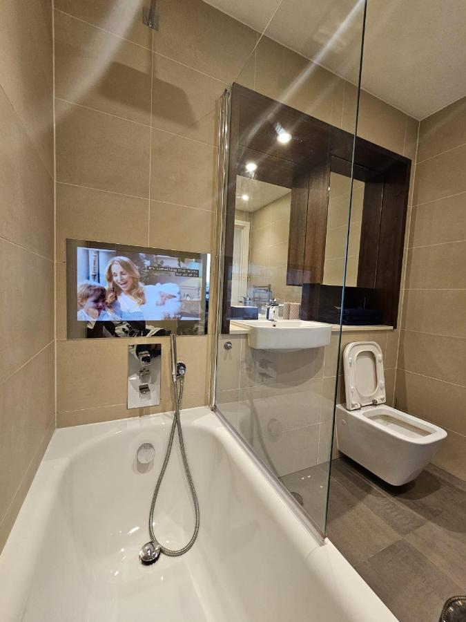 2 Bed Luxurious Apartments Canary Wharf Londyn Zewnętrze zdjęcie