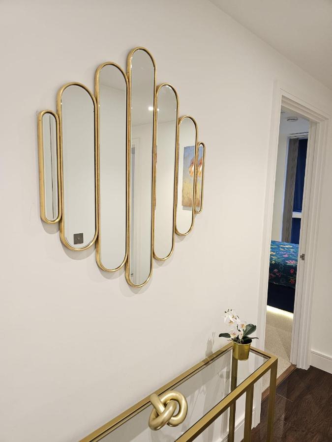 2 Bed Luxurious Apartments Canary Wharf Londyn Zewnętrze zdjęcie