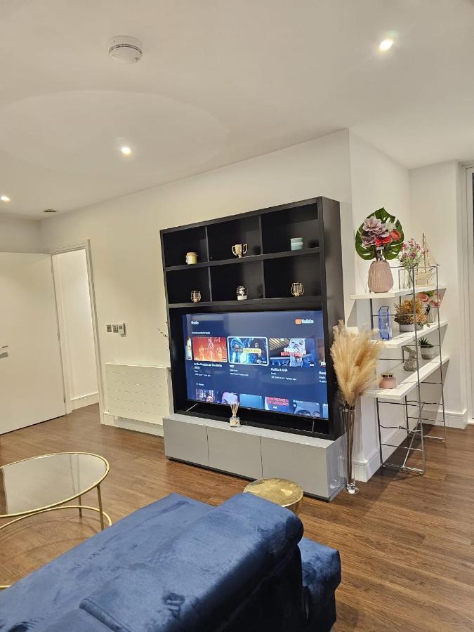 2 Bed Luxurious Apartments Canary Wharf Londyn Zewnętrze zdjęcie