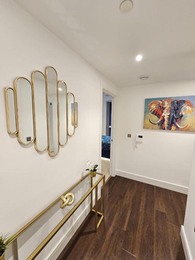 2 Bed Luxurious Apartments Canary Wharf Londyn Zewnętrze zdjęcie